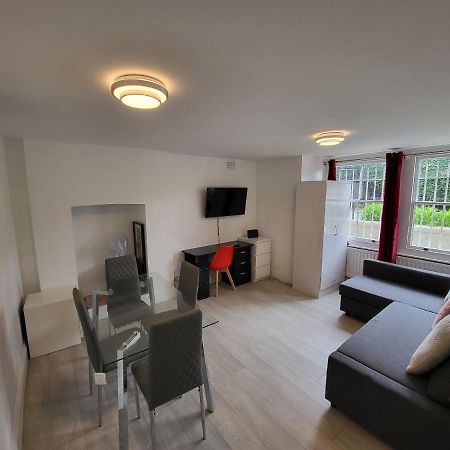 Cosy Apartment By Clapham South Underground! London Kültér fotó