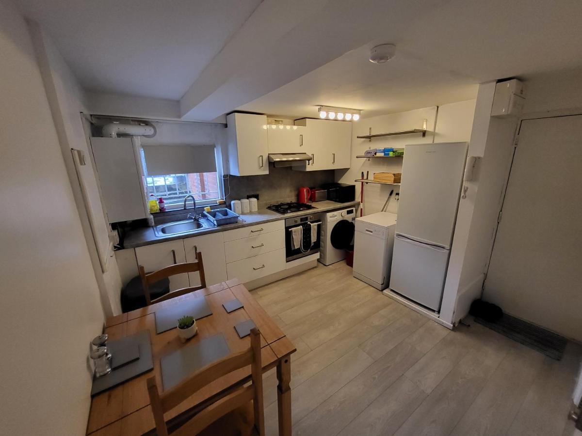 Cosy Apartment By Clapham South Underground! London Kültér fotó