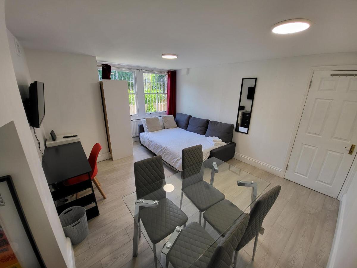 Cosy Apartment By Clapham South Underground! London Kültér fotó